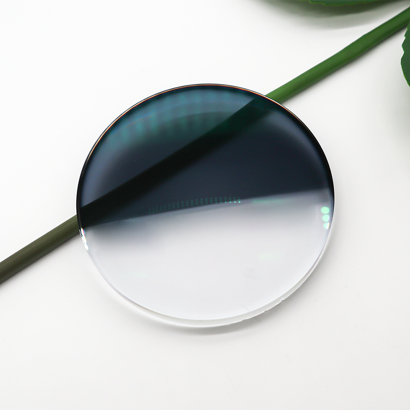 1.56 광변색 렌즈 SHMC